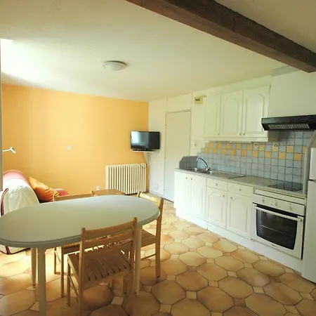 Aparthotel Le Chili- Quartier Thermal- Lit Fait 2*